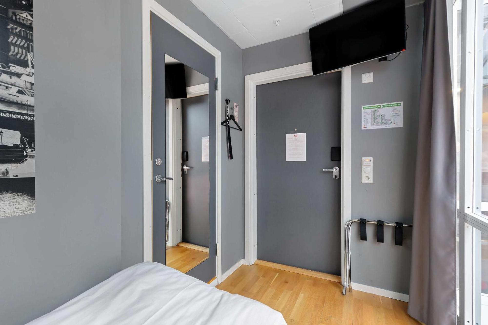 Aiden By Best Western Stockholm Kista Bagian luar foto