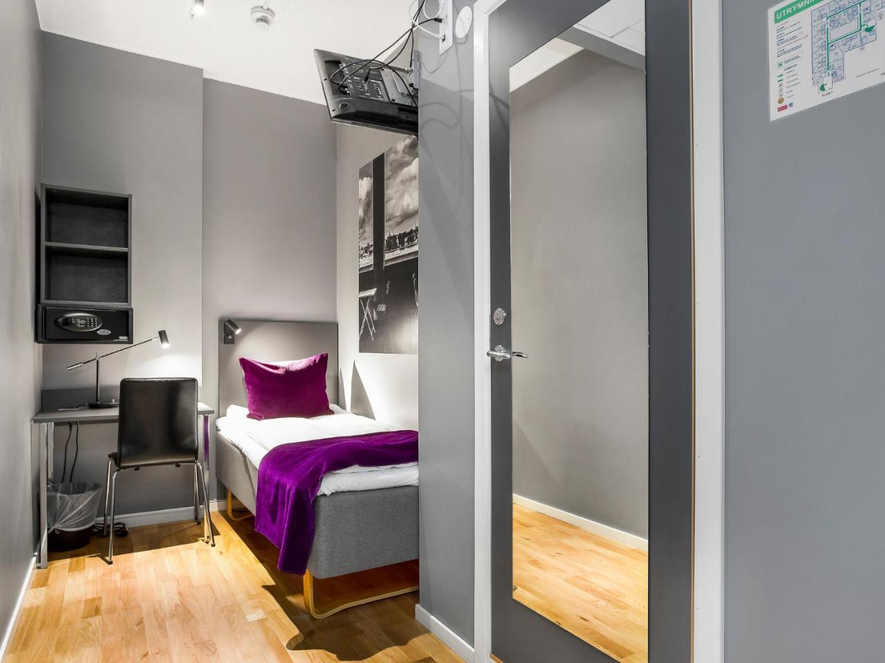 Aiden By Best Western Stockholm Kista Bagian luar foto
